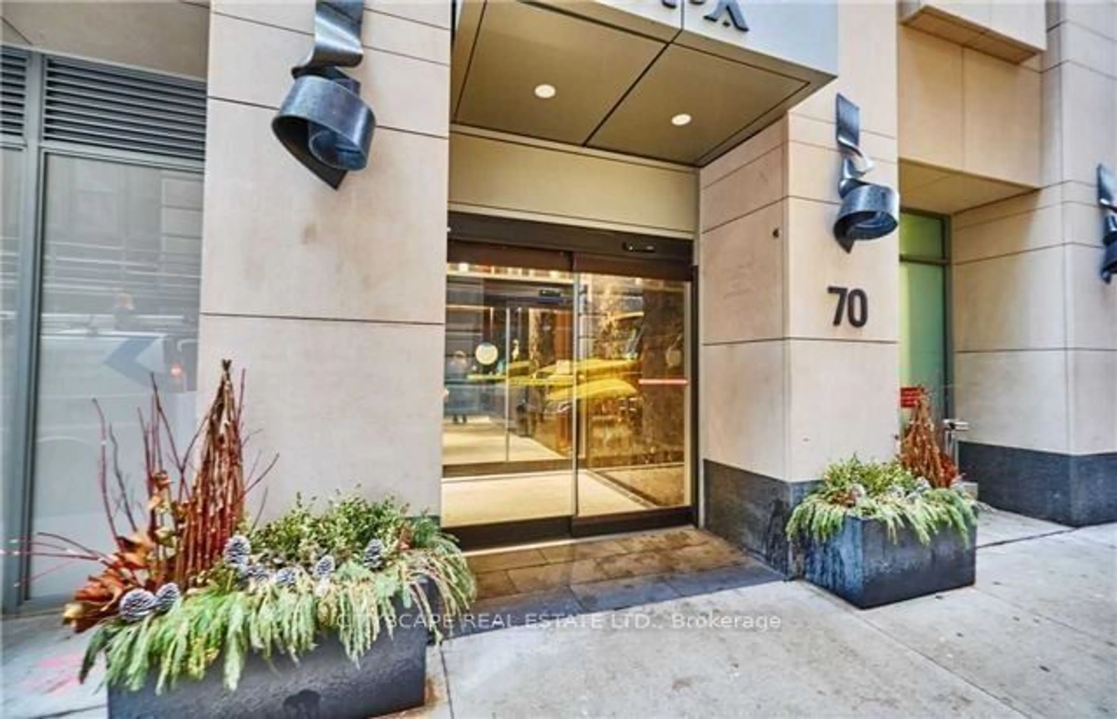 Indoor lobby for 70 Temperance St #2411, Toronto Ontario M5H 4E8