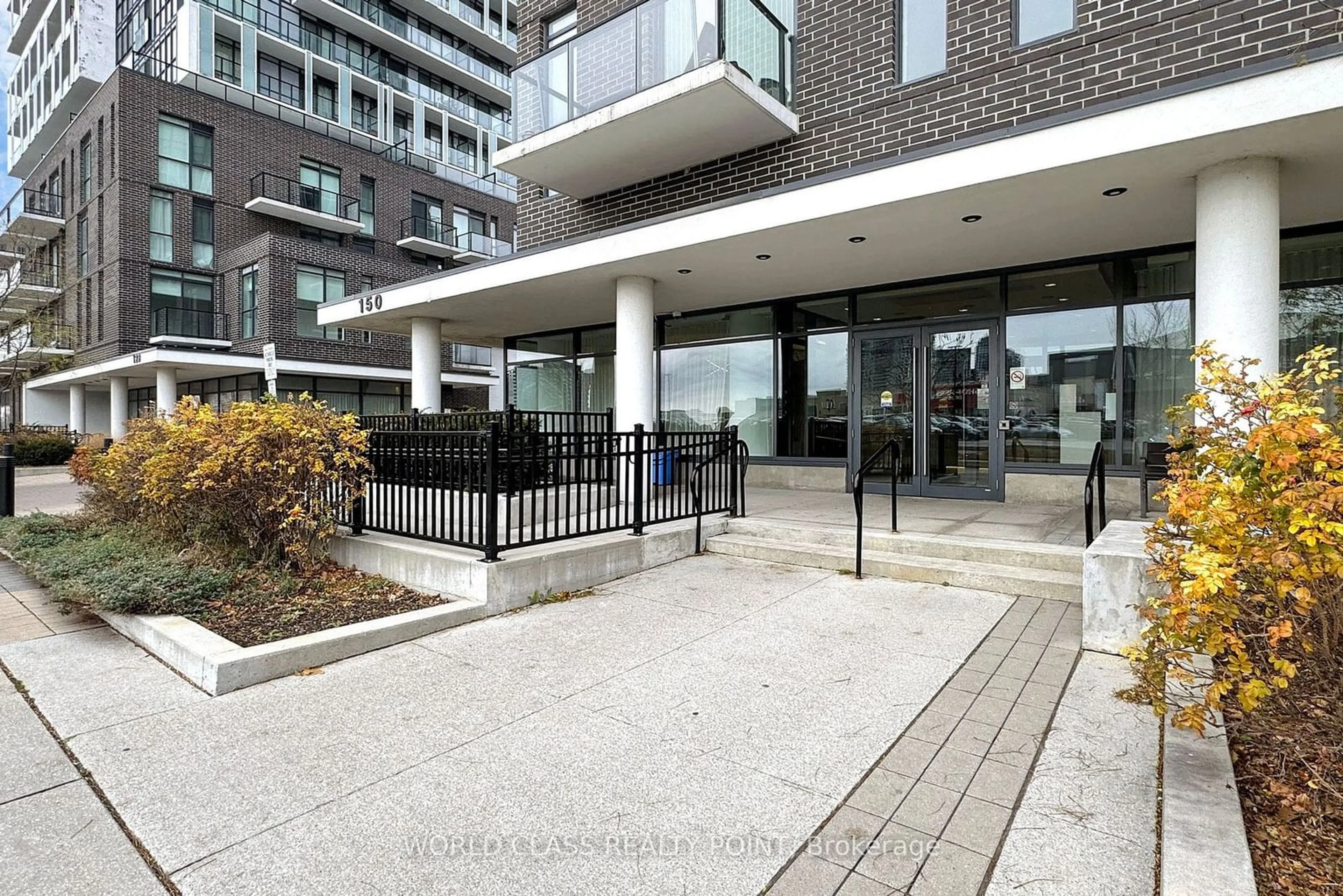 Patio, the front or back of building for 150 Fairview Mall Dr #611, Toronto Ontario M2J 4T1