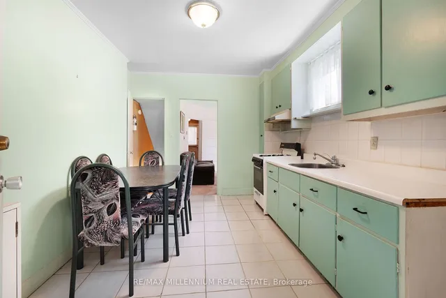 Additional property image - 250 Sterling Rd