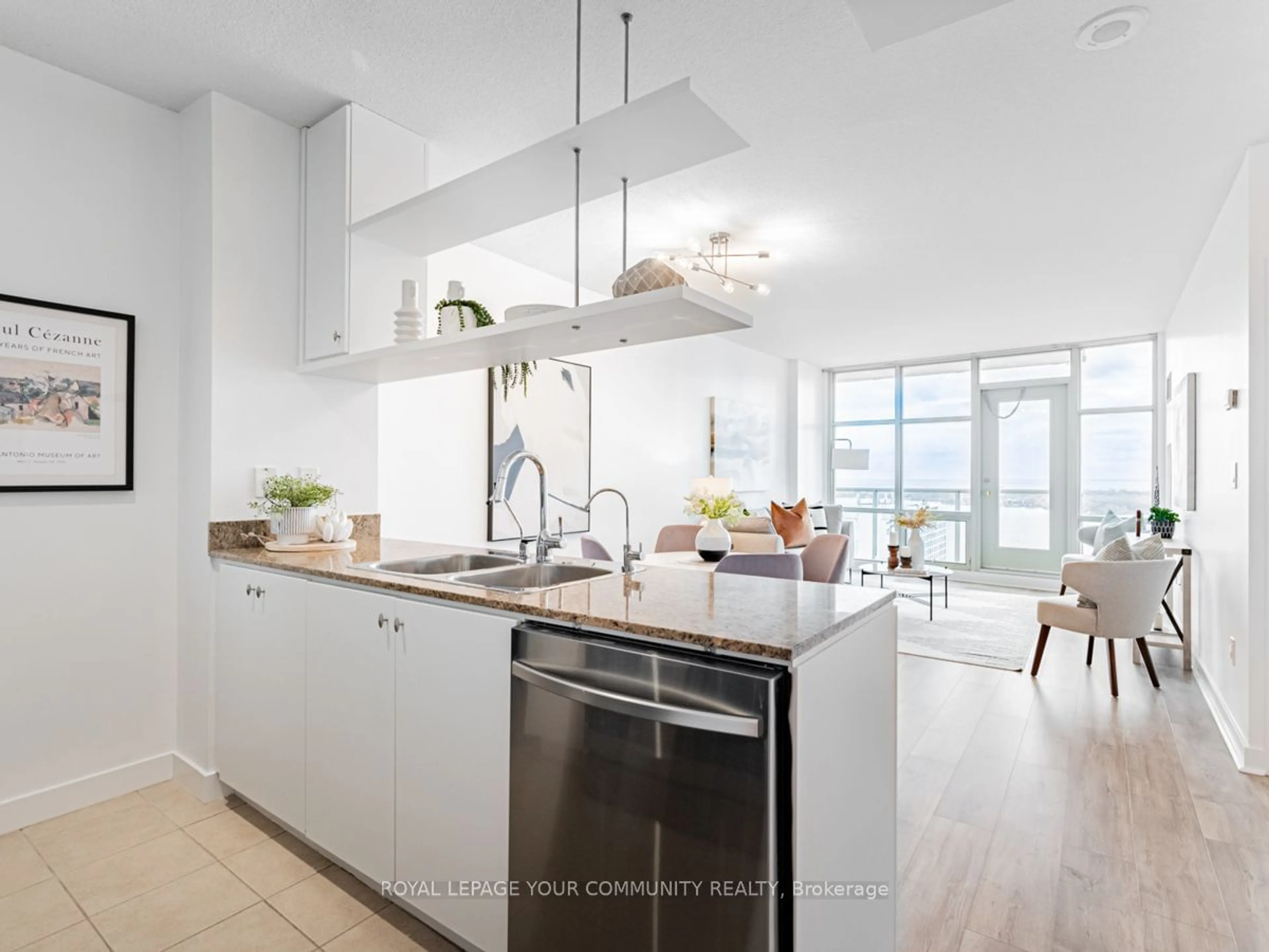 Open concept kitchen for 10 Navy Wharf Crt #2811, Toronto Ontario M5V 3V2