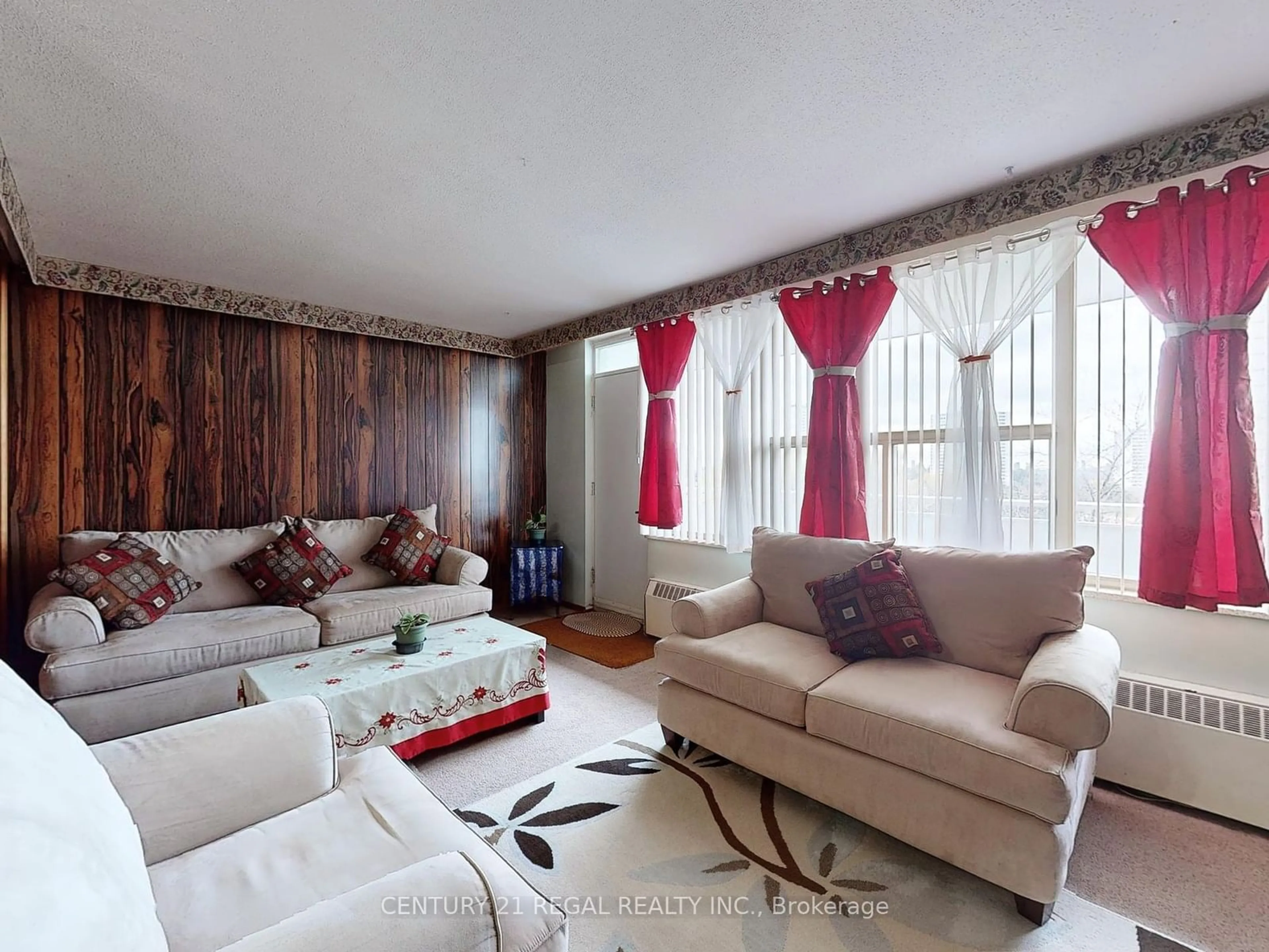 Living room, wood floors for 10 Parkway Forest Dr #505, Toronto Ontario M2J 1L3