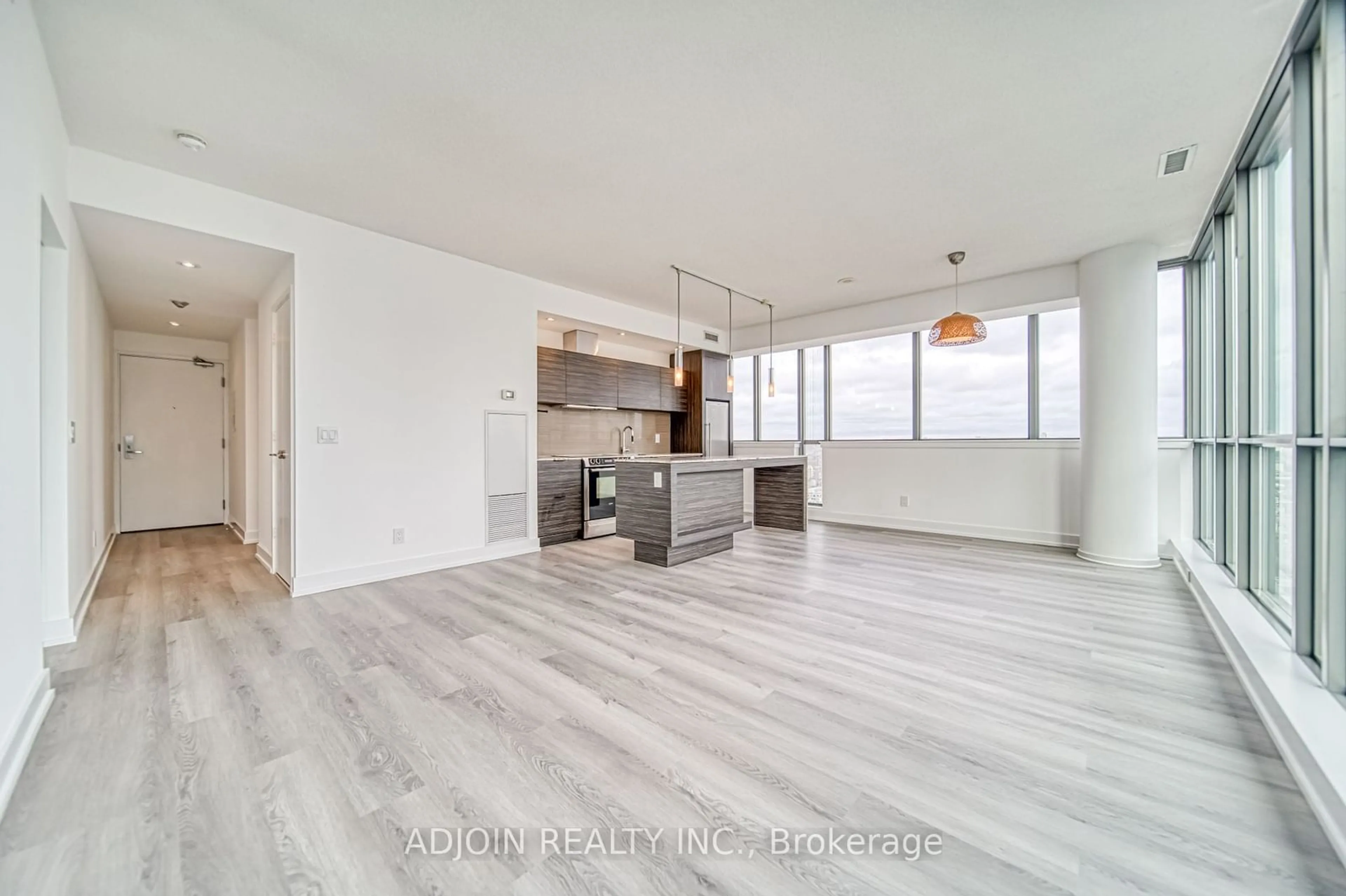 Open concept kitchen for 8 Charlotte St #3303, Toronto Ontario M5V 0K4