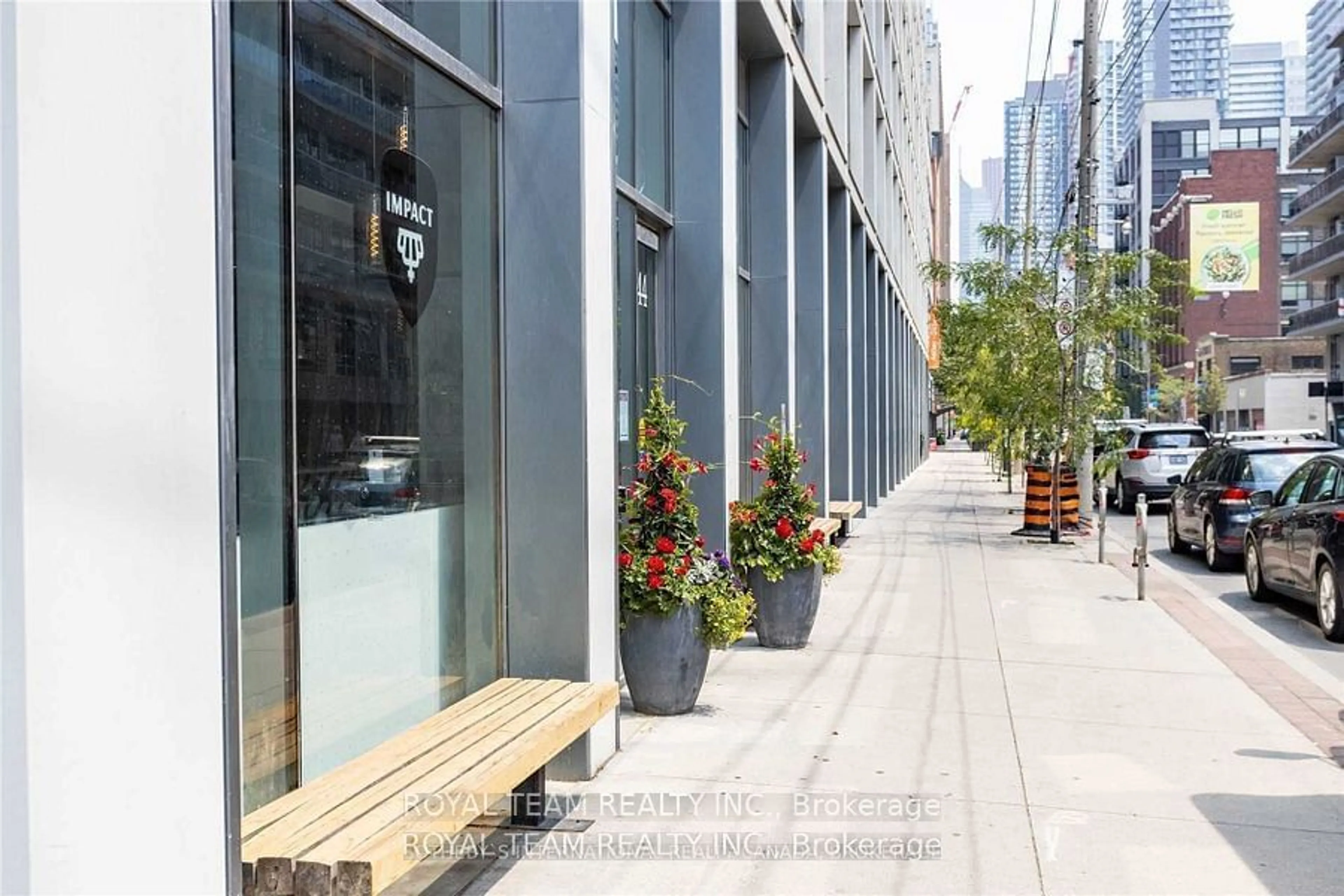 Other indoor space, ceramic floors for 39 Brant St #815, Toronto Ontario M5V 0M8