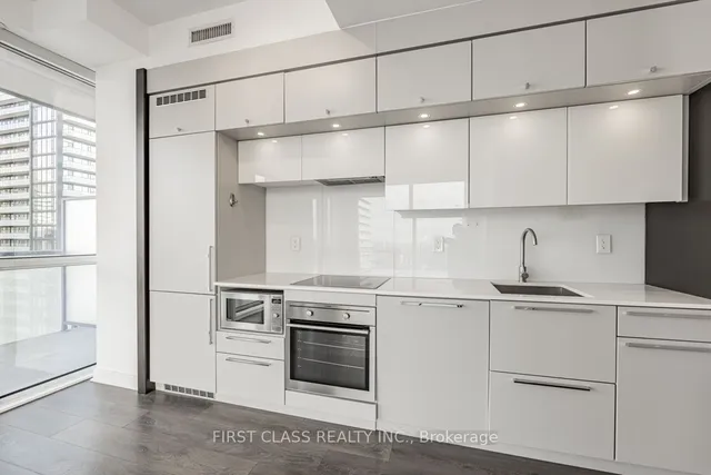 Additional property image - 15 Grenville St Unit 2905