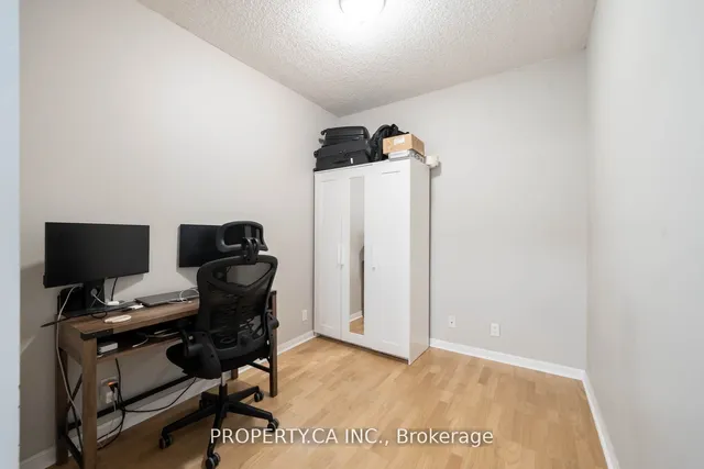 Additional property image - 230 Queens Quay Unit 1815