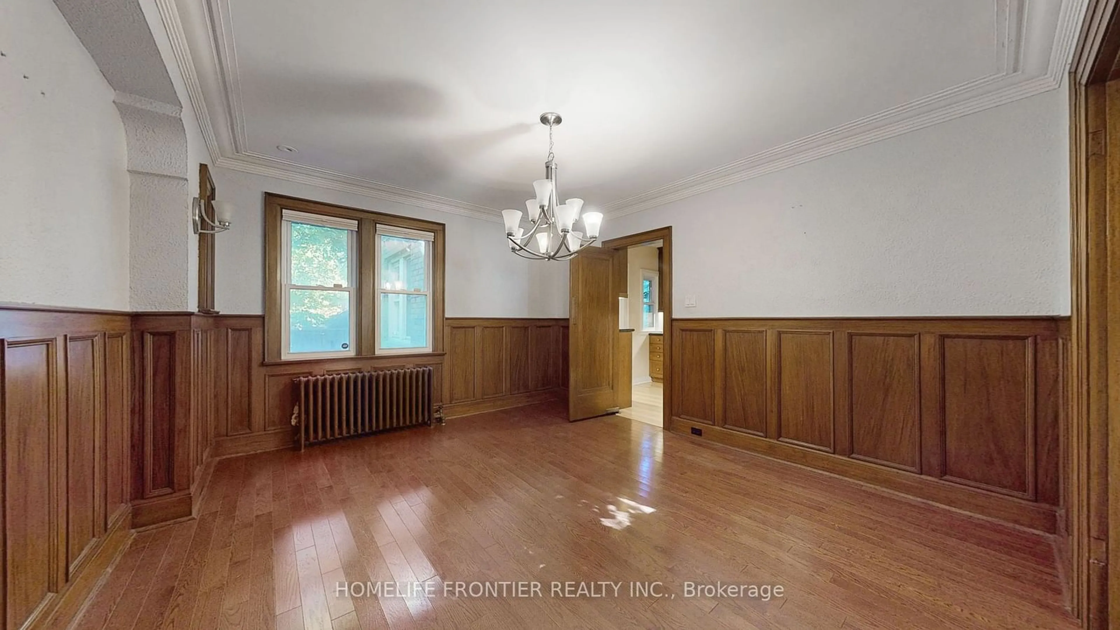 Dining room, wood floors, cottage for 139 Hillhurst Blvd, Toronto Ontario M5N 1N7