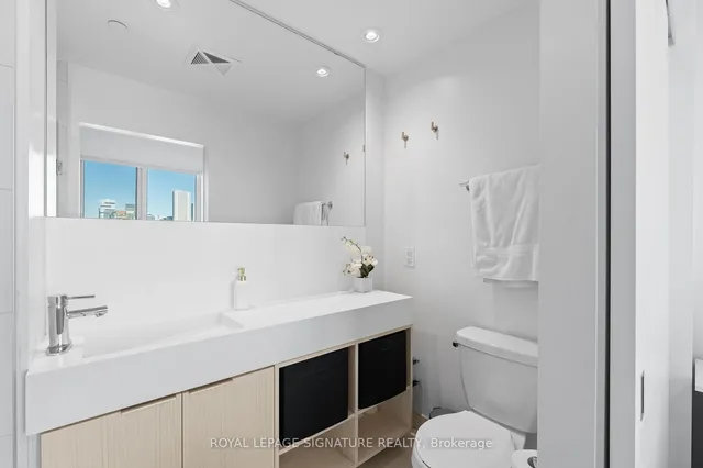 Additional property image - 20 Richardson St Unit 1018