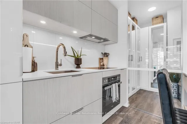 Additional property image - 15 LOWER JARVIS STREET Unit 910