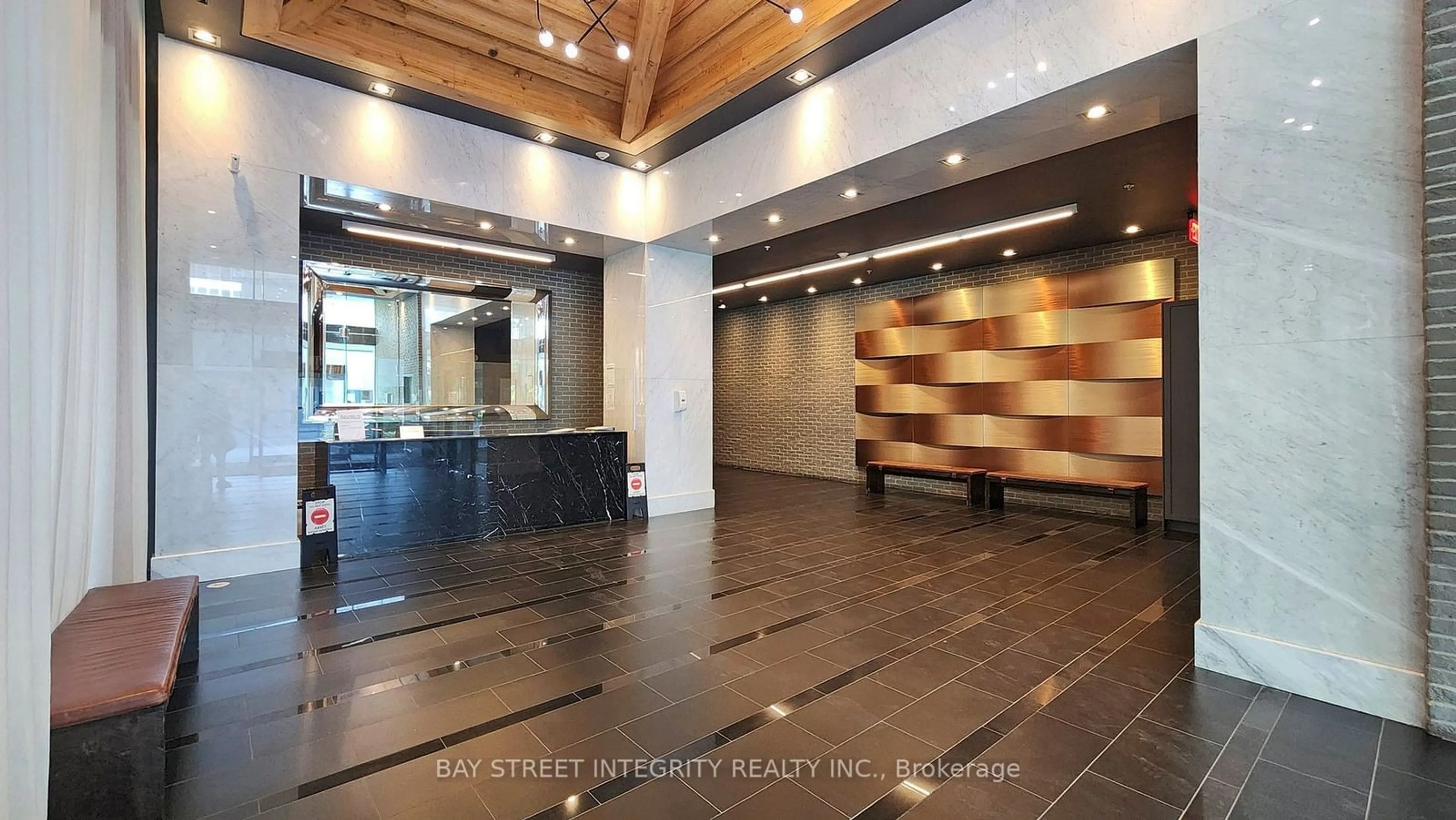 Indoor lobby, wood floors for 210 Simcoe St #2107, Toronto Ontario M5T 1T4