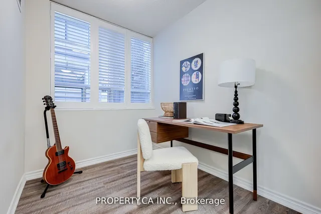Additional property image - 71 Simcoe St Unit 904