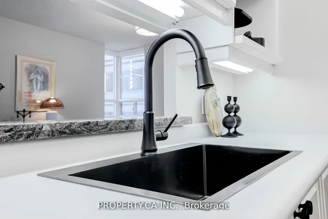 Additional property image - 71 Simcoe St Unit 904