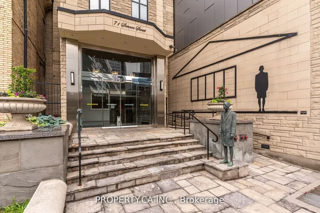Additional property image - 71 Simcoe St Unit 904
