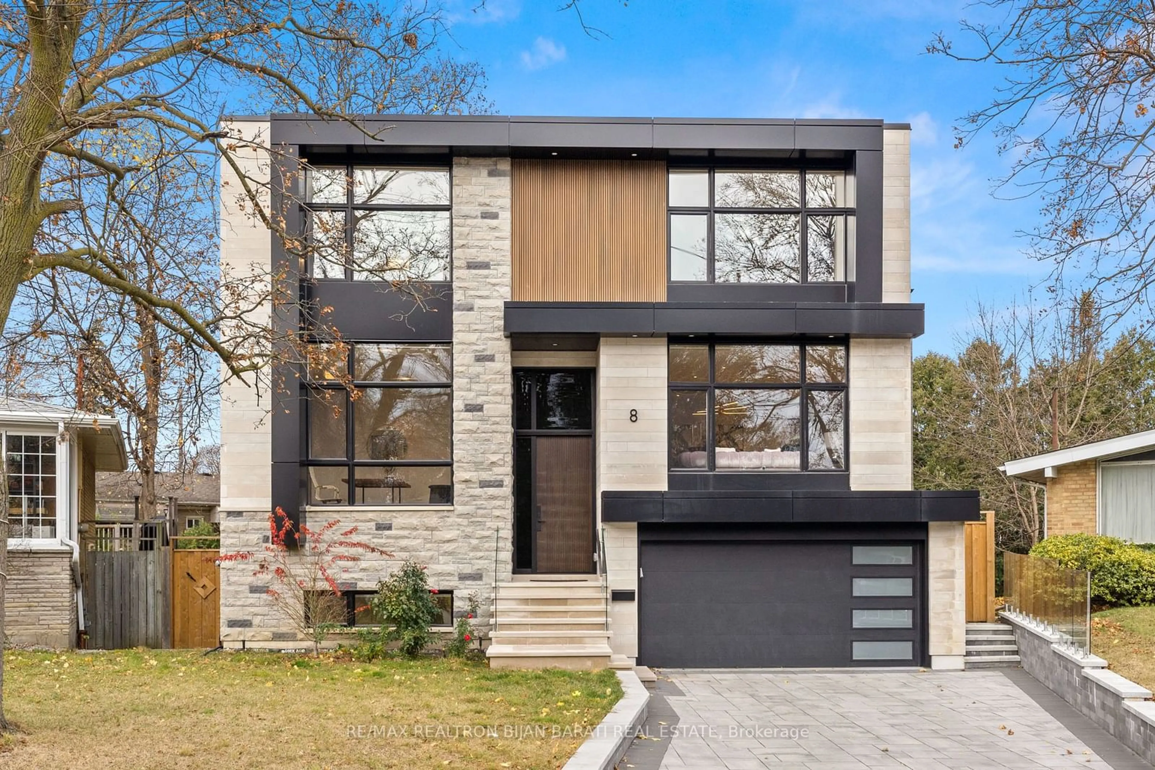 Home with brick exterior material for 8 Ravenscroft Circ, Toronto Ontario M2K 1W9