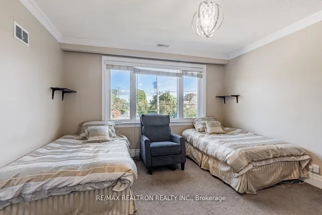 Additional property image - 2 Manor Haven Rd