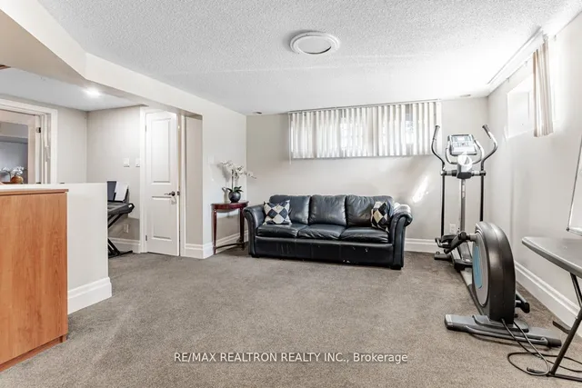 Additional property image - 2 Manor Haven Rd