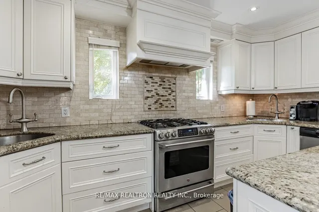 Additional property image - 2 Manor Haven Rd