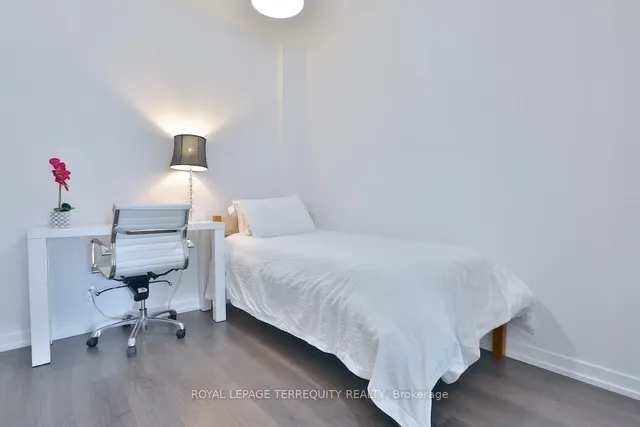 Additional property image - 98 Lillian St Unit 210