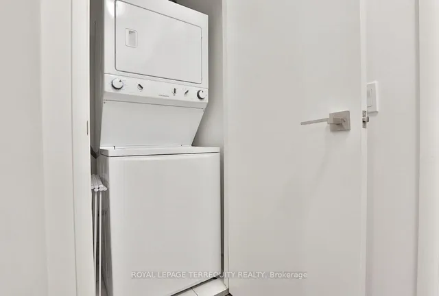 Additional property image - 98 Lillian St Unit 210