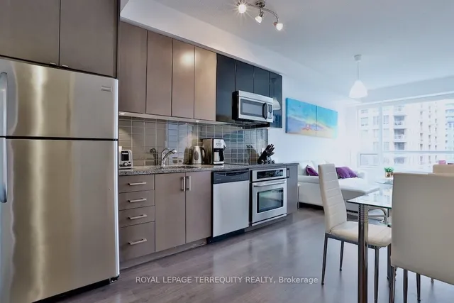 Additional property image - 98 Lillian St Unit 210