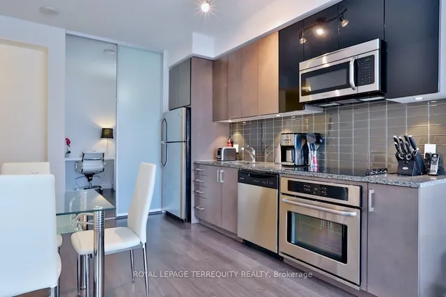 Additional property image - 98 Lillian St Unit 210