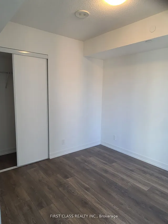 Property image - 60 Shuter St Unit 1810