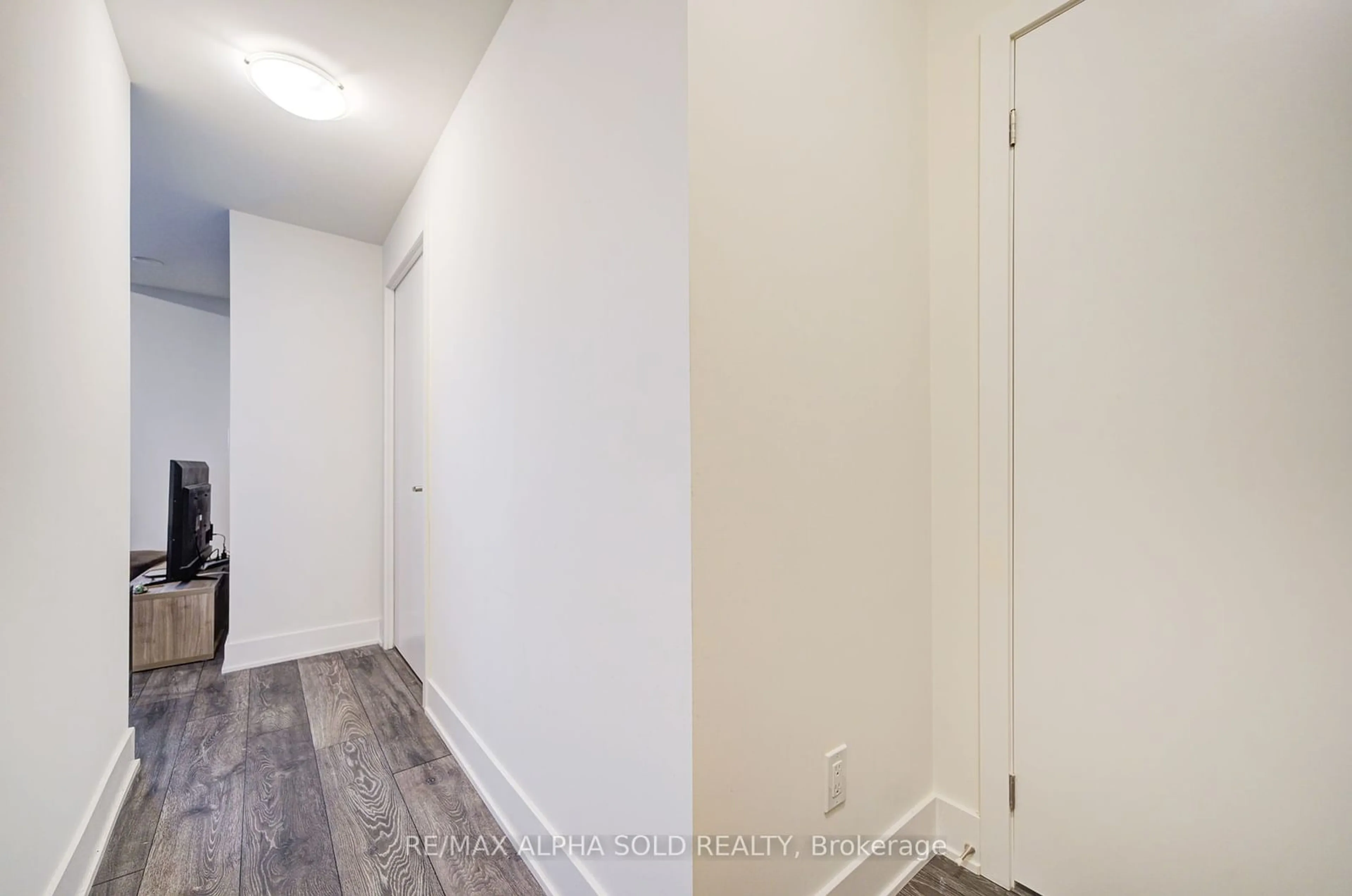 A pic of a room, not visible floor for 188 Fairview Mall Dr #618, Toronto Ontario M2J 4T1