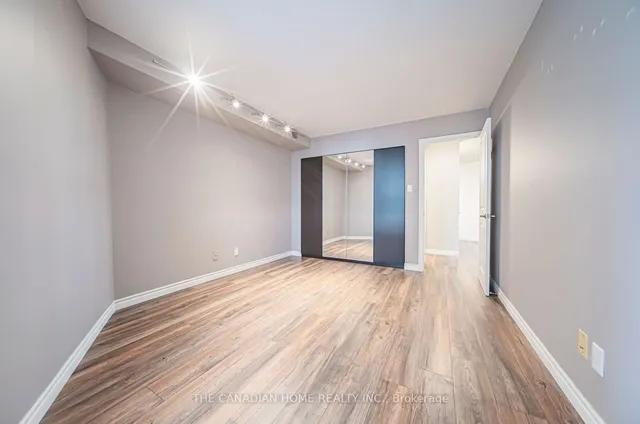 Additional property image - 260 Queens Quay Unit 1304