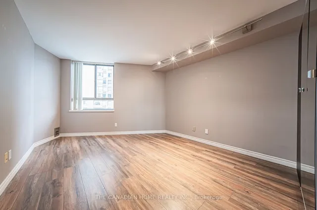 Additional property image - 260 Queens Quay Unit 1304