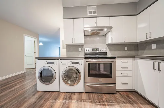 Additional property image - 260 Queens Quay Unit 1304