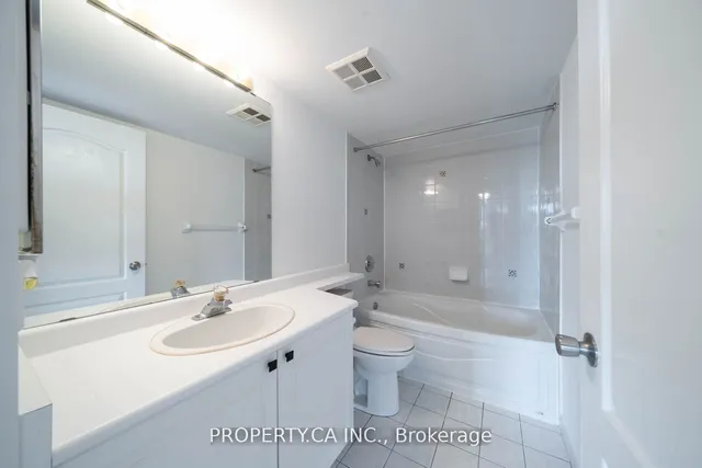 Additional property image - 398 Eglinton Ave Unit 603