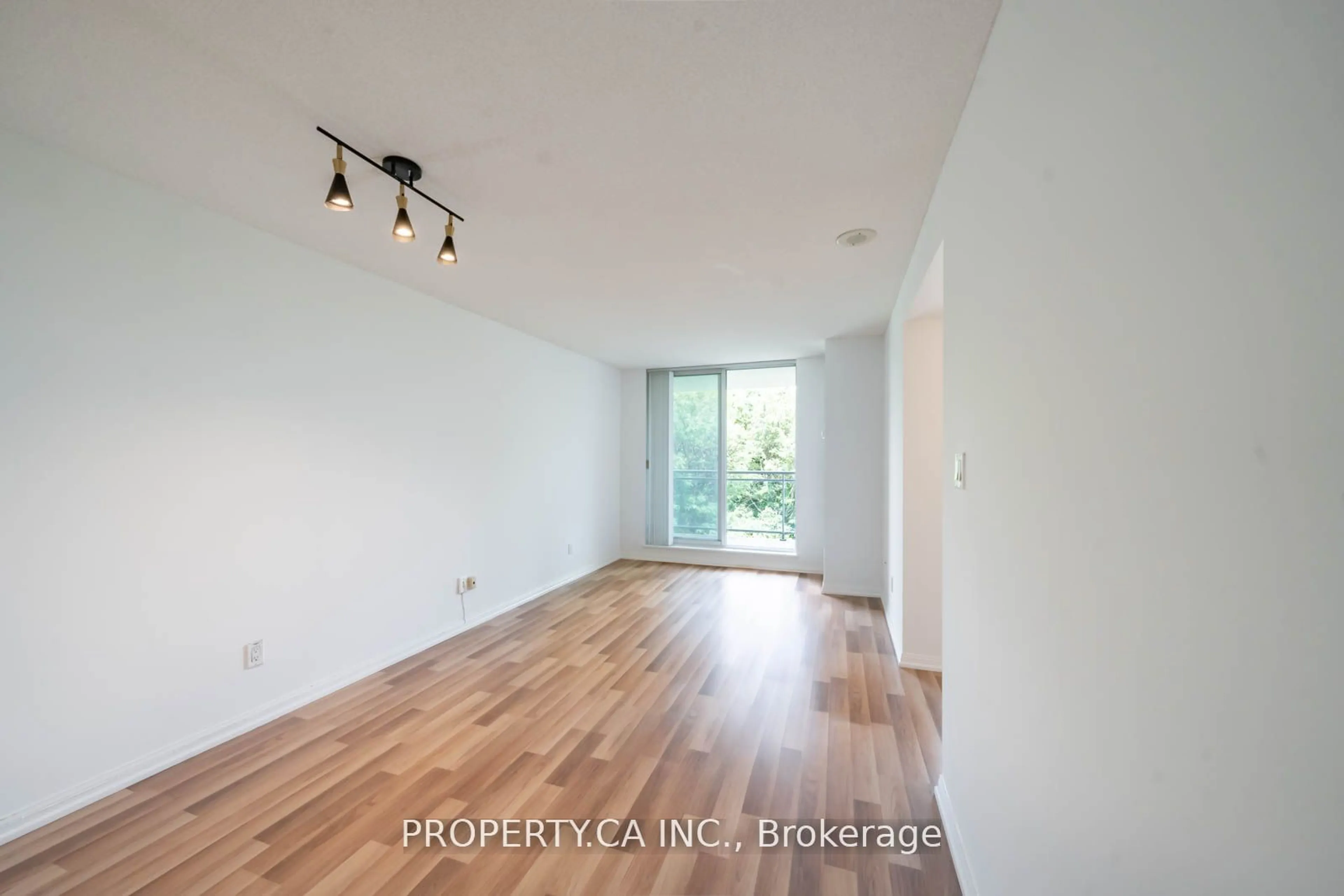 A pic of a room, wood floors for 398 Eglinton Ave #603, Toronto Ontario M4P 3H8