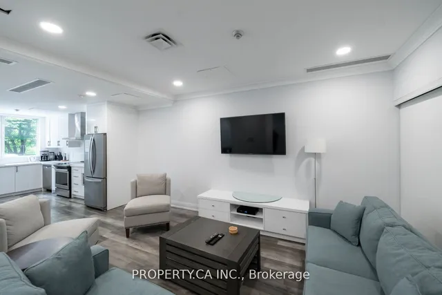 Additional property image - 398 Eglinton Ave Unit 603