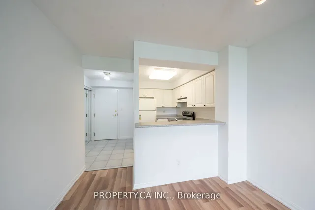 Additional property image - 398 Eglinton Ave Unit 603