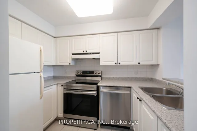 Additional property image - 398 Eglinton Ave Unit 603