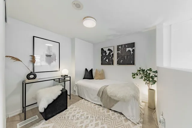 Additional property image - 6 Pirandello St Unit TH15