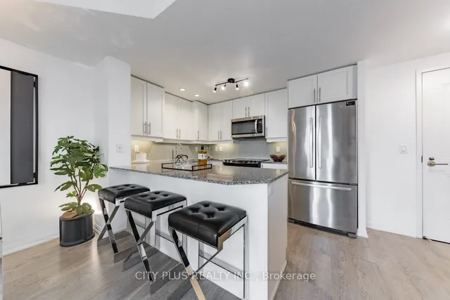 Additional property image - 6 Pirandello St Unit TH15