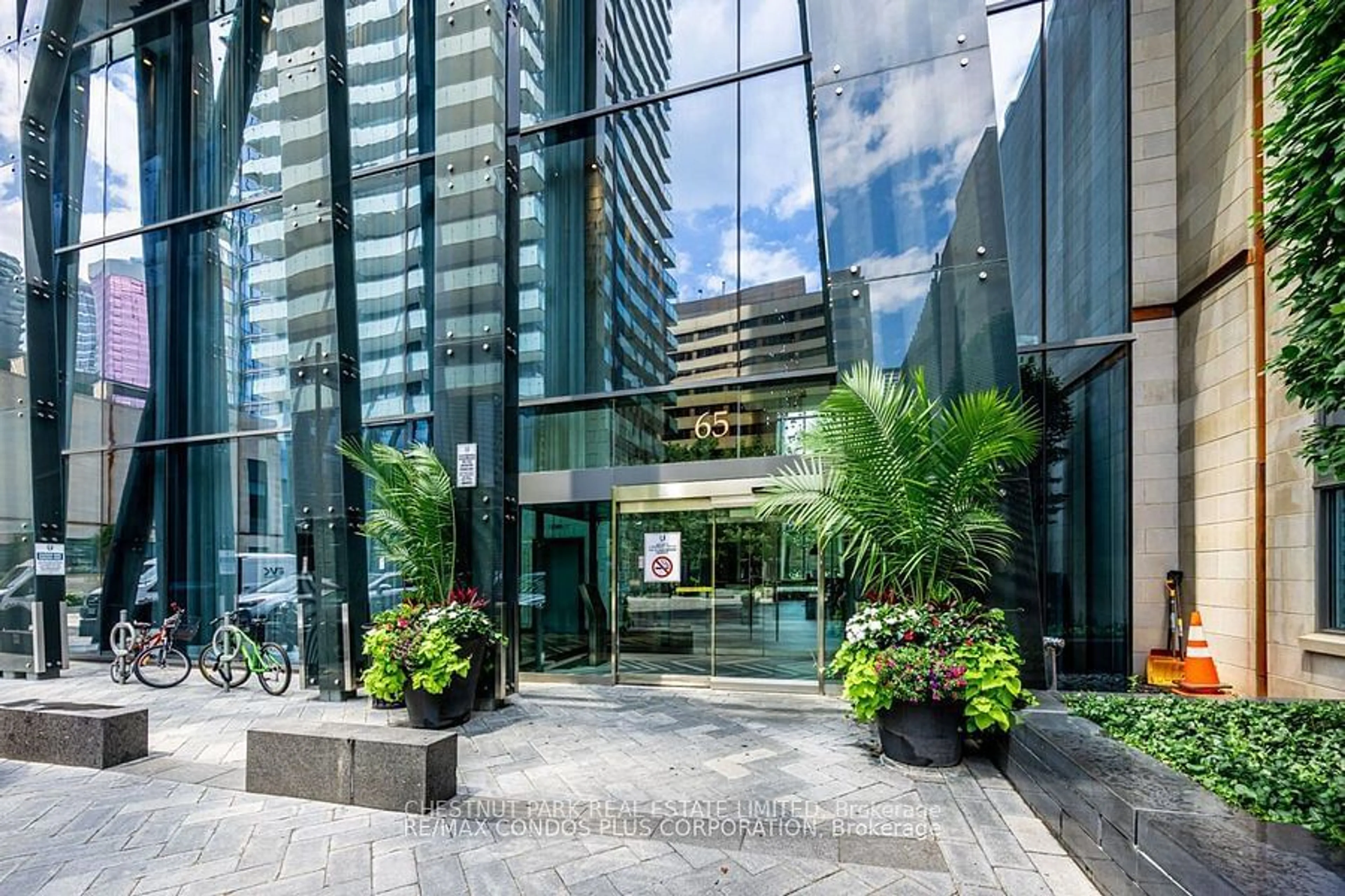 Indoor lobby, unknown floor for 65 St Mary St #1109, Toronto Ontario M5S 0A6