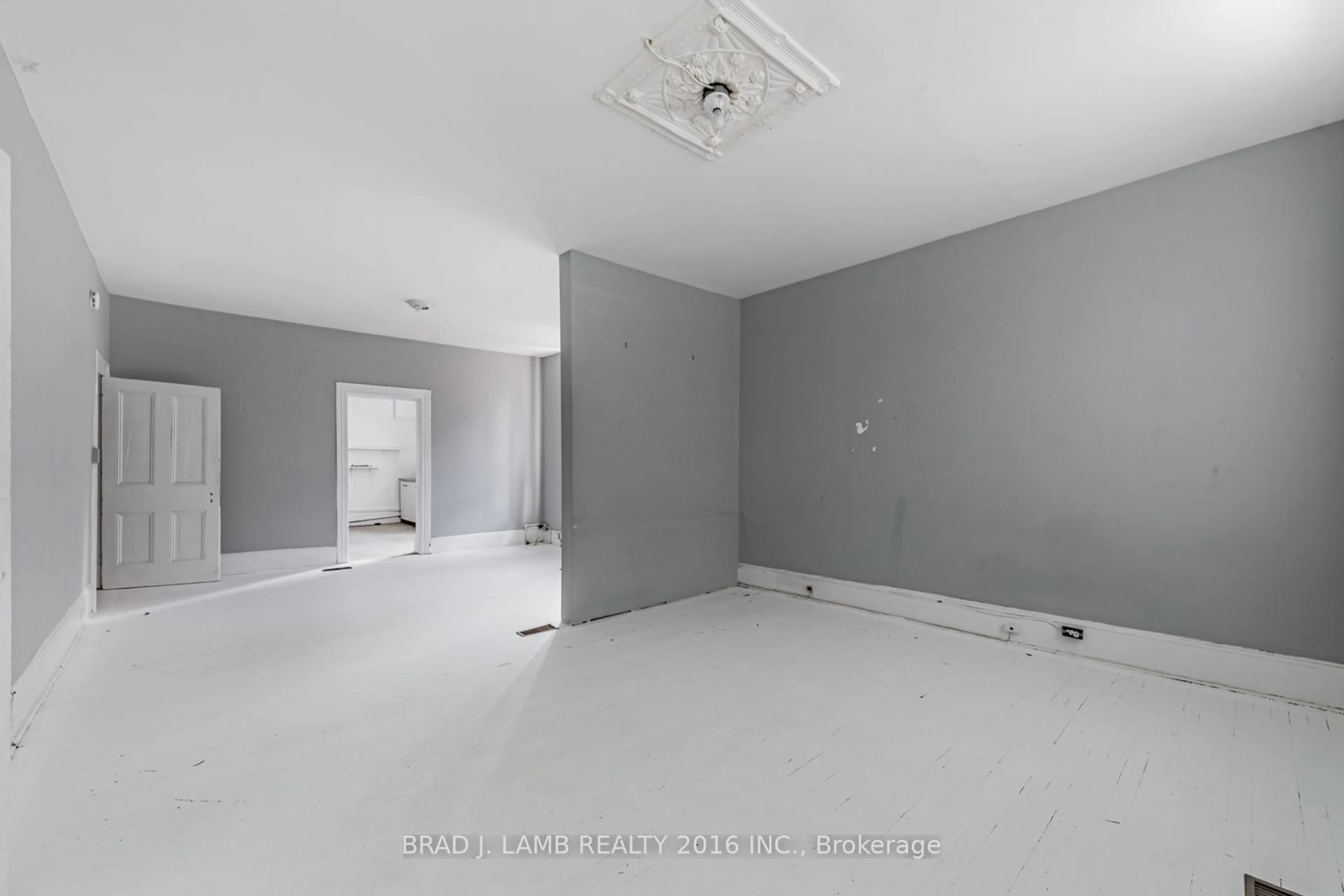 A pic of a room, not visible floor for 9 St. Patricks Sq, Toronto Ontario M5T 1W8