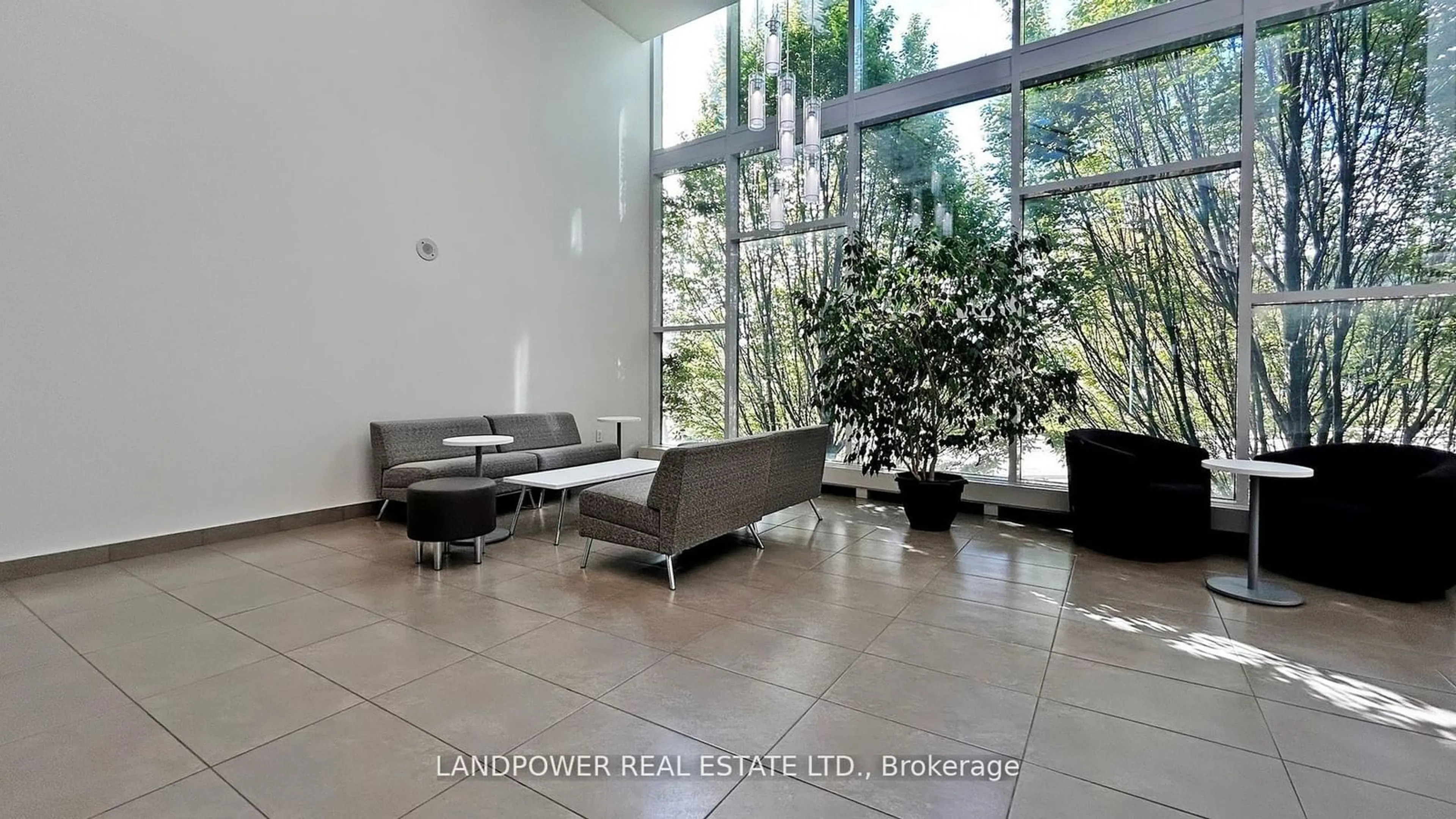 Indoor lobby, ceramic floors for 29 Singer Crt #2011, Toronto Ontario M2K 0B3