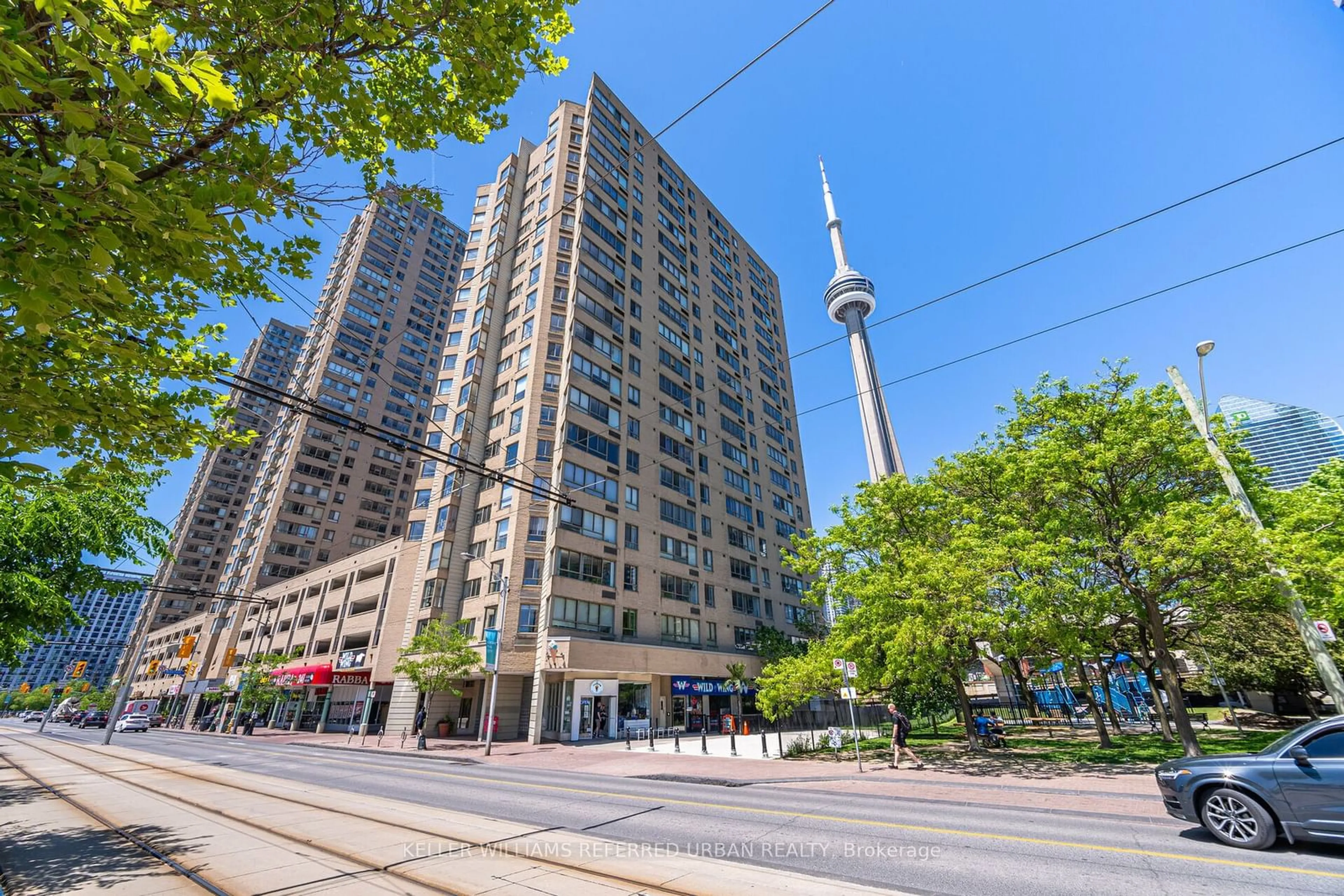 A pic from exterior of the house or condo, the front or back of building for 250 Queens Quay #703, Toronto Ontario M5J 2N2