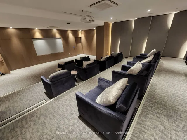 Additional property image - 585 Bloor St Unit 3418