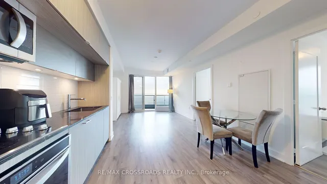 Additional property image - 585 Bloor St Unit 3418