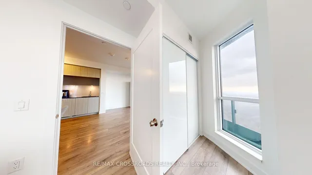 Additional property image - 585 Bloor St Unit 3418