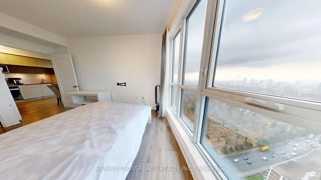 Additional property image - 585 Bloor St Unit 3418