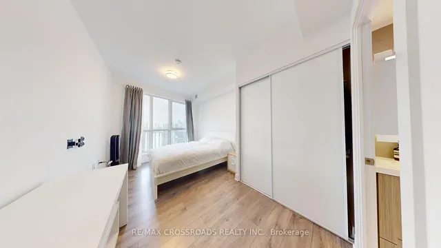 Additional property image - 585 Bloor St Unit 3418
