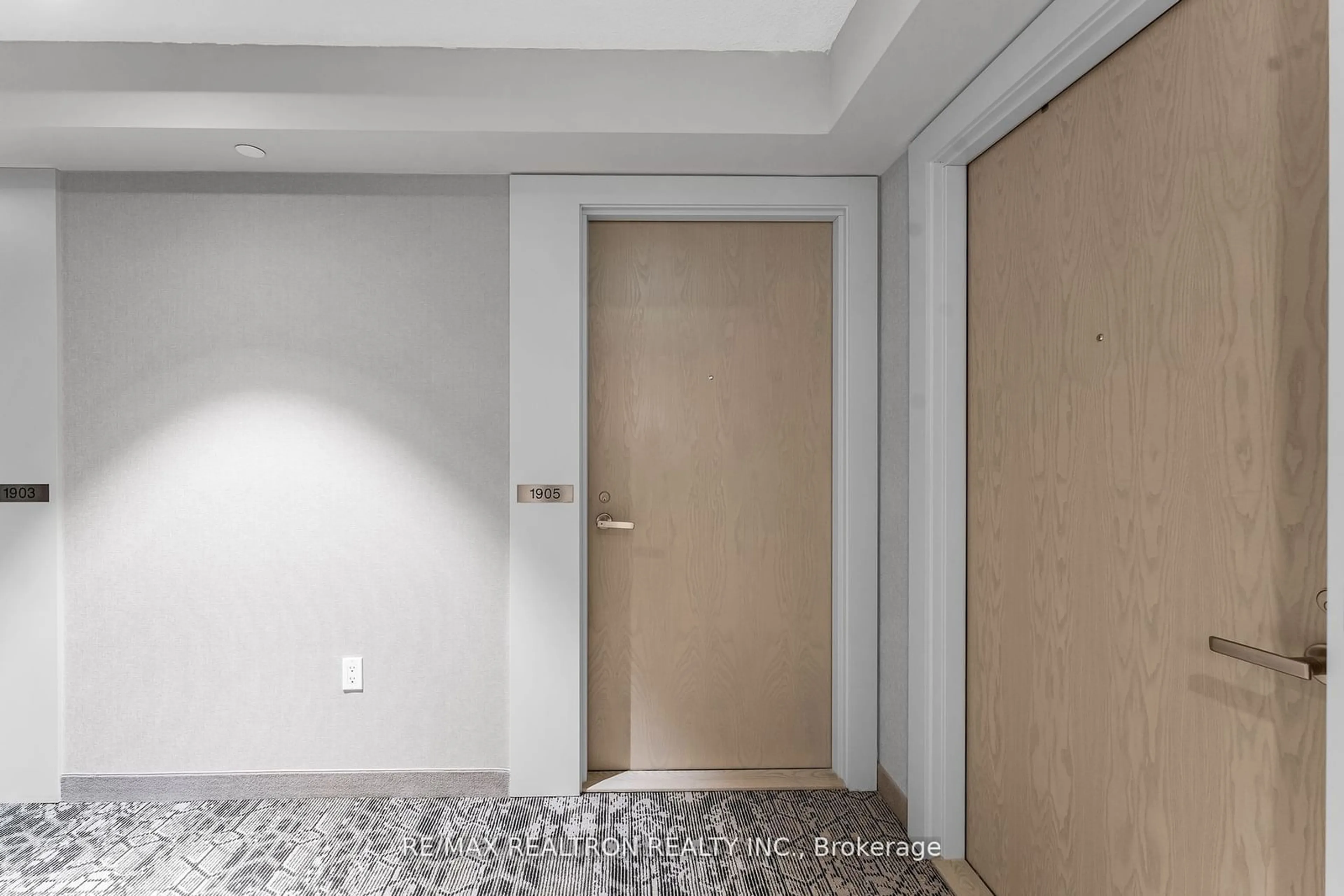 Indoor entryway, not visible floor for 55 Cooper St #1905, Toronto Ontario M5E 0G1