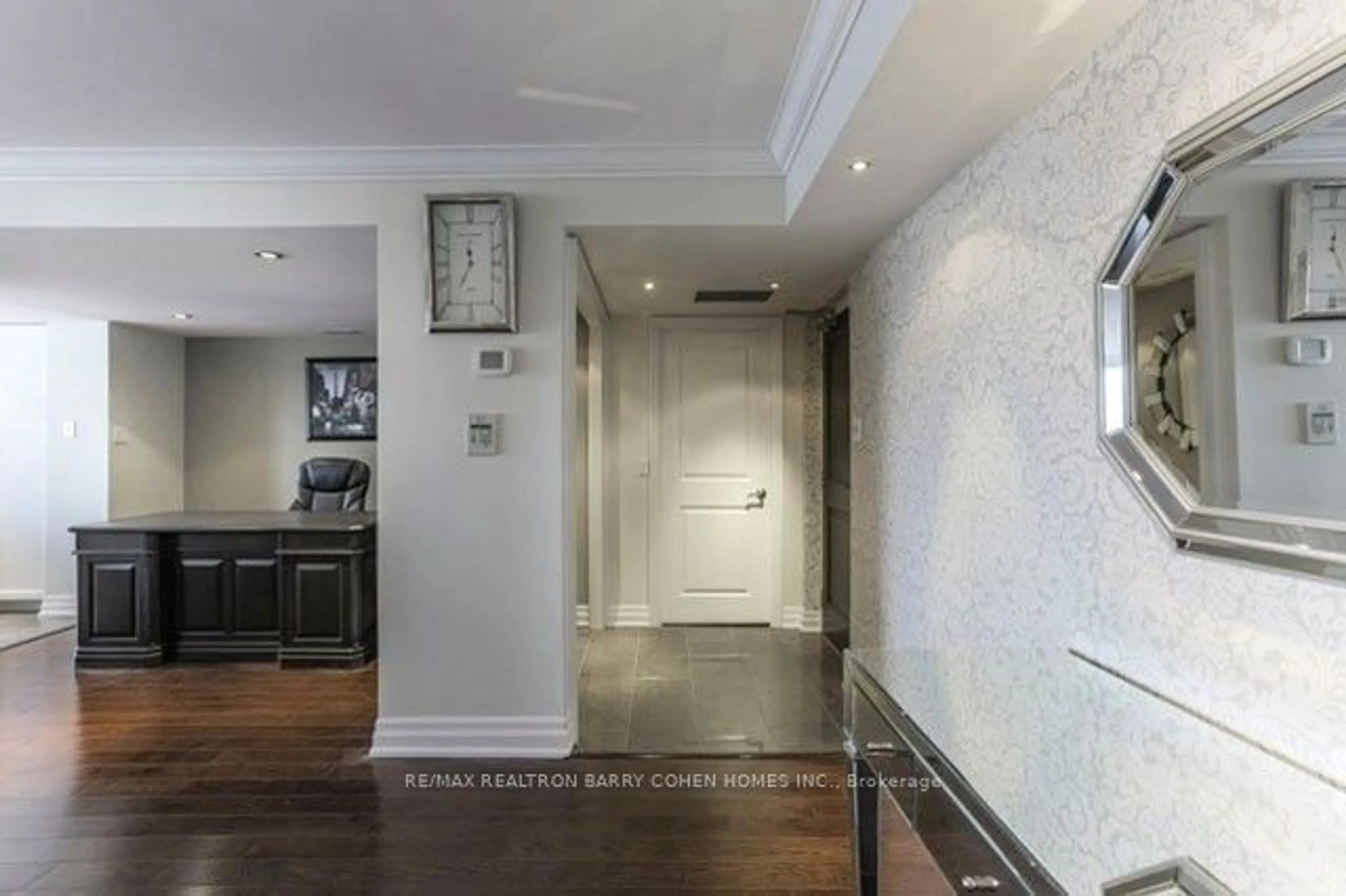 Indoor entryway, wood floors for 30 Wellington St #1204, Toronto Ontario M5E 1S3