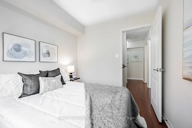 Additional property image - 78 Carr St Unit 25