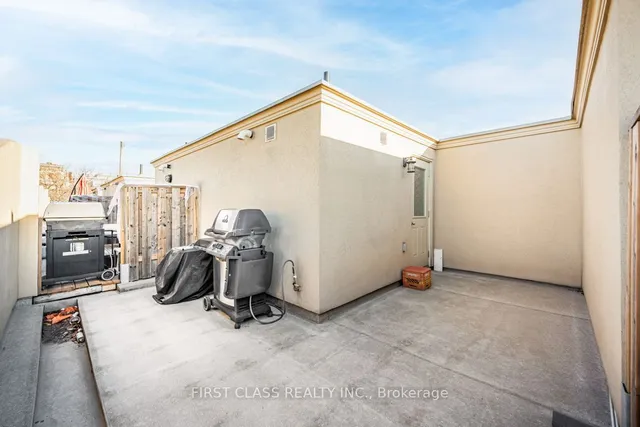Additional property image - 78 Carr St Unit 25