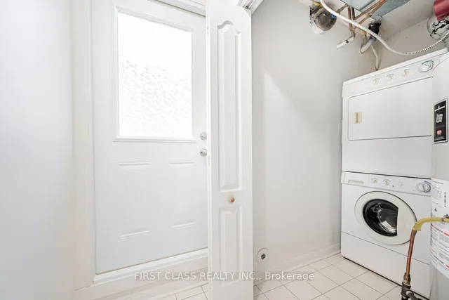 Additional property image - 78 Carr St Unit 25